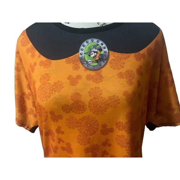 Disney Parks MINNIE MOUSE Witch Halloween T-Shirt with Cape Size  Large - Picture 13 of 15